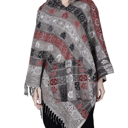 poncho for women Aruna kullu handloom shawl poncho for women and girls