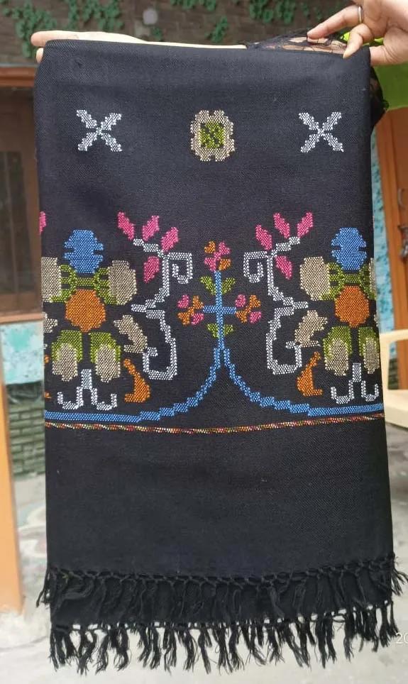 Indian kashmiri shawl